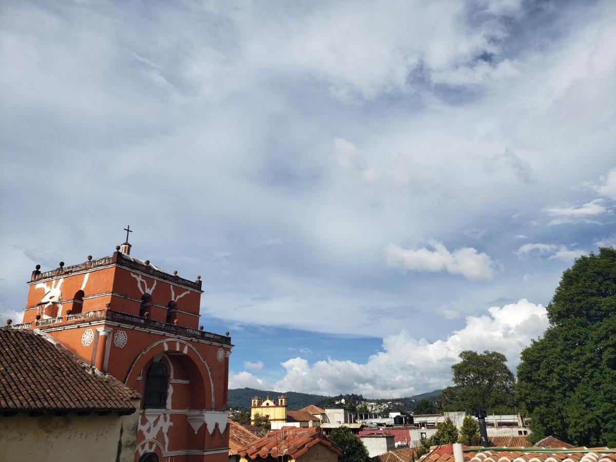 ホテル Casa Carmen San Cristóbal de Las Casas エクステリア 写真